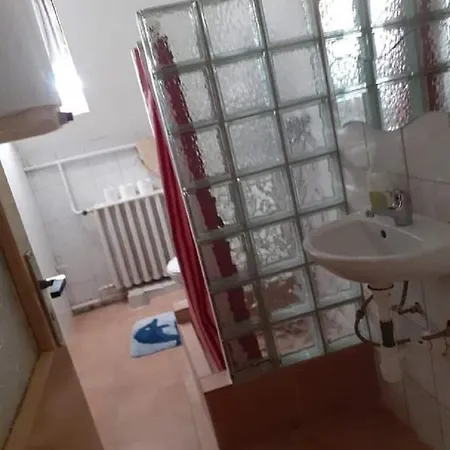 Malomtavi Vendeghaz * Tapolca