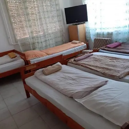 Гостевой дом Malomtavi Vendeghaz *