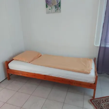 Malomtavi Vendeghaz